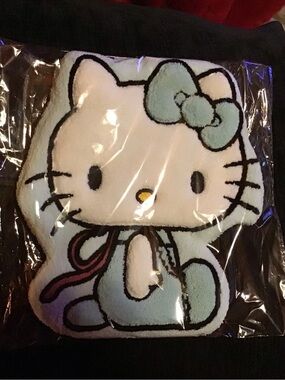 Hello Kitty hand towel - White and Light Blue Trim